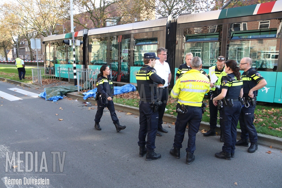 Kind gewond bij aanrijding met tram Putselaan Rotterdam (video)