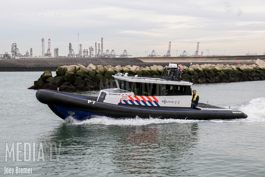 Zeehavenpolitie Rotterdam neemt het nieuwe patrouillevaartuig P7 in gebruik (video)