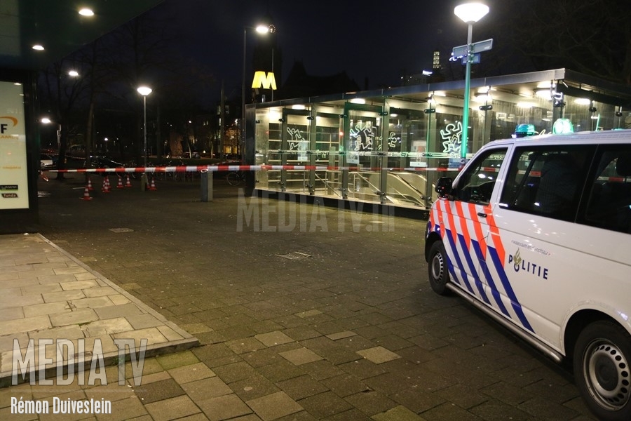 Politie onderzoekt schietpartij Eendrachtsweg Rotterdam (video)