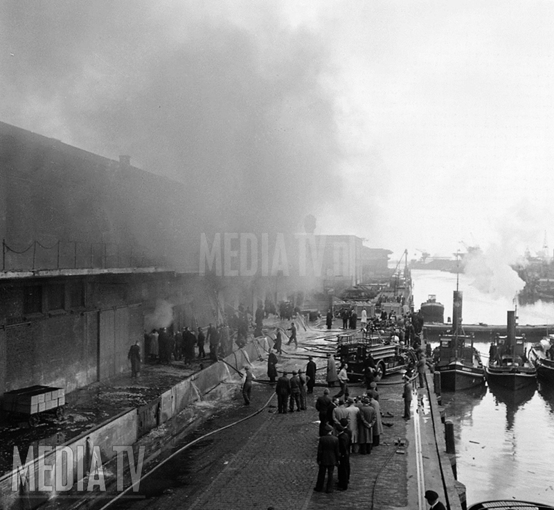 MediaTV Classics: Grote brand in 1951 bij Thomsen's Havenbedrijf Keilehaven Rotterdam