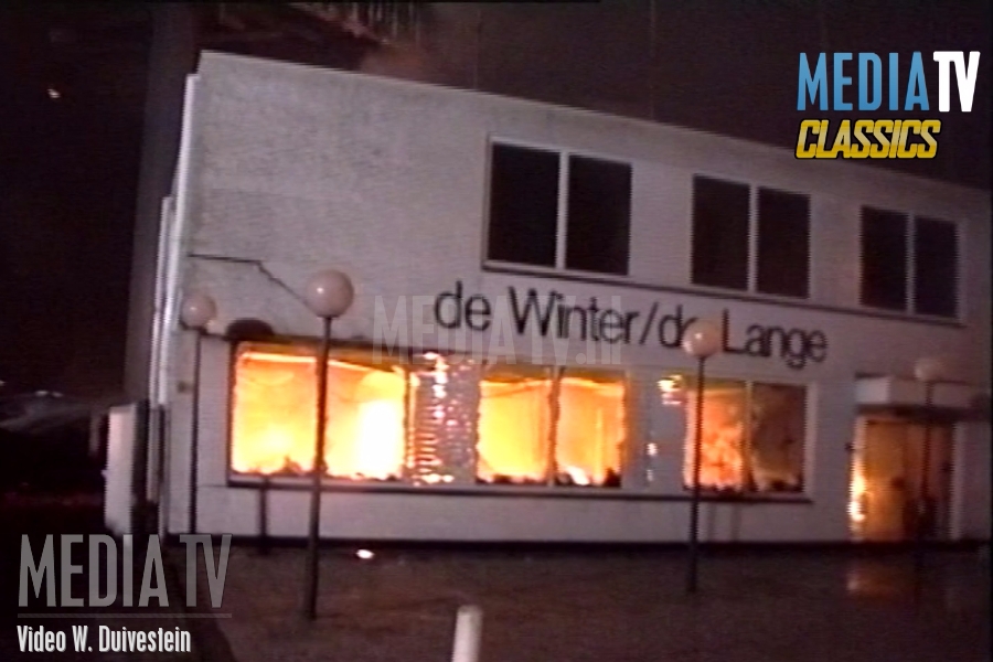 MediaTVClassics: (1993) Brand verwoest meubelfabriek in Vlaardingen (video)