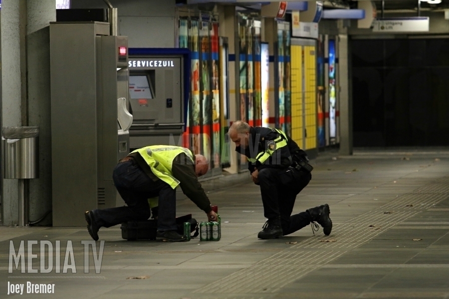 Dronken man met tas vol bier zorgt voor bommelding metrostation Beurs Rotterdam (video)