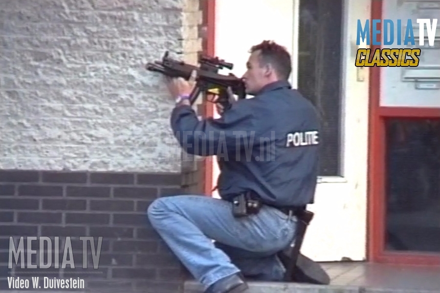 MediaTVClassics (1994): Dodelijke schietpartij Snellemanstraat Rotterdam (video)