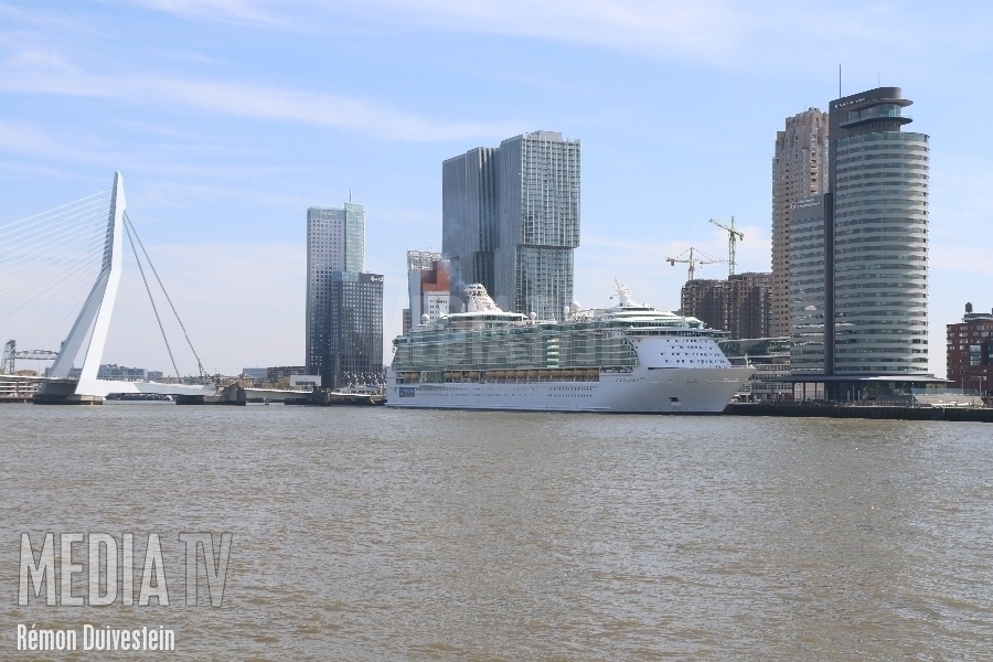Independence of the Seas in Rotterdam