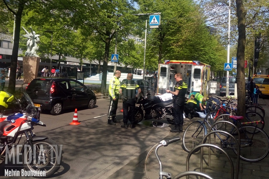 Motorbestuurder gewond bij eenzijdig ongeval op de Westblaak in Rotterdam