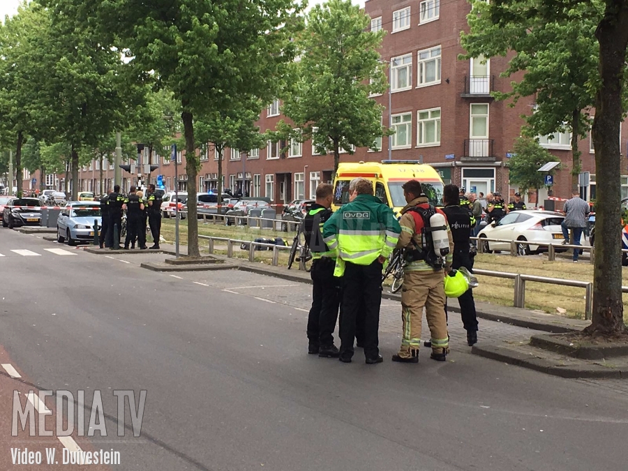 Vrouw zwaargewond na schietpartij en schutter overleden Wolphaertsbocht Rotterdam (video)