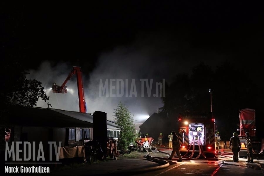 Grote brand in een stal Heveringseweg Oostvoorne