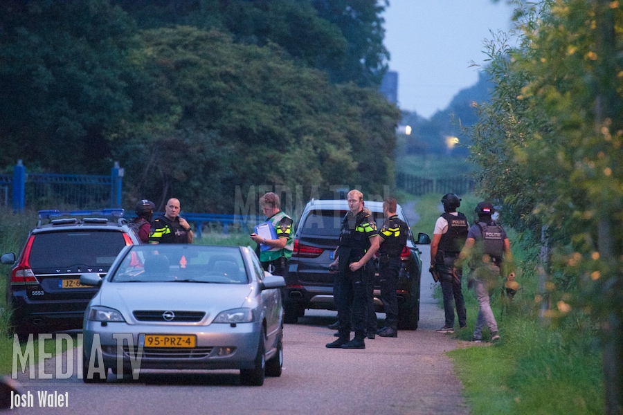 Gewonden bij schietpartij op woonwagenkamp Alphen aan den Rijn (video)