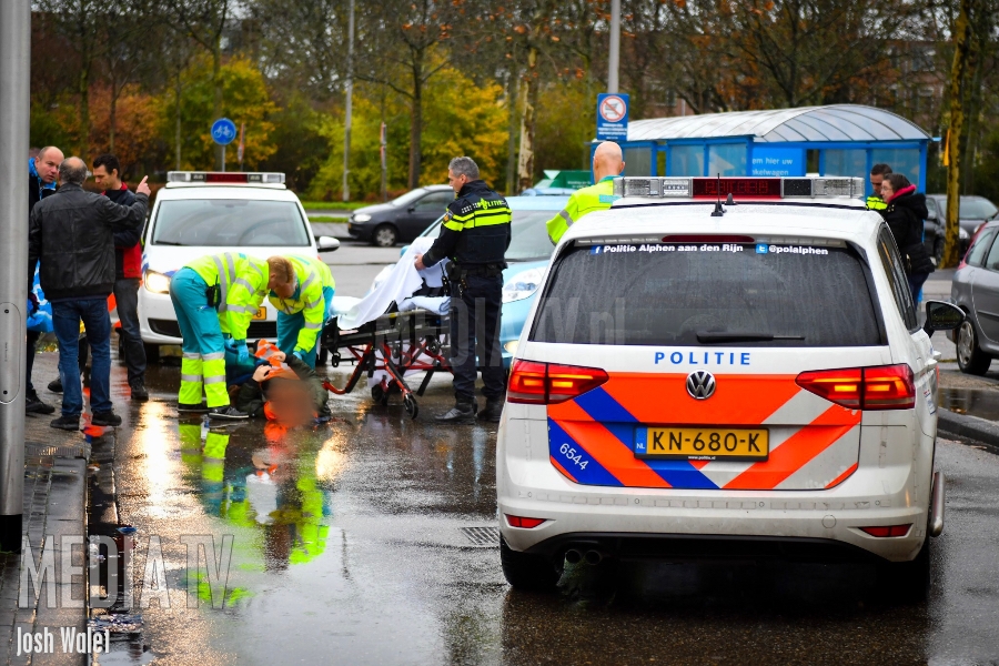 Vrouw aangereden op parkeerplaats Herenhof Alphen aan den Rijn