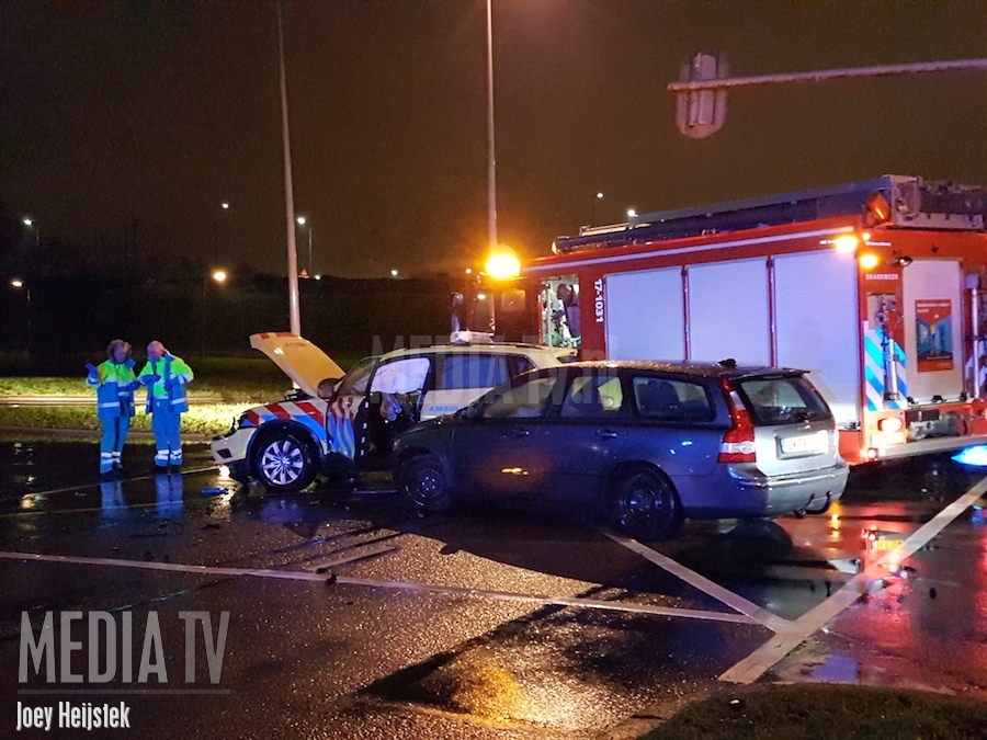 Ambulance betrokken bij ongeval met letsel Hoofdweg Rotterdam