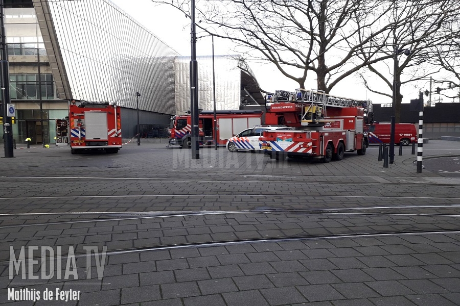 Felle brand Centraal Station Rotterdam zorgt voor rookontwikkeling