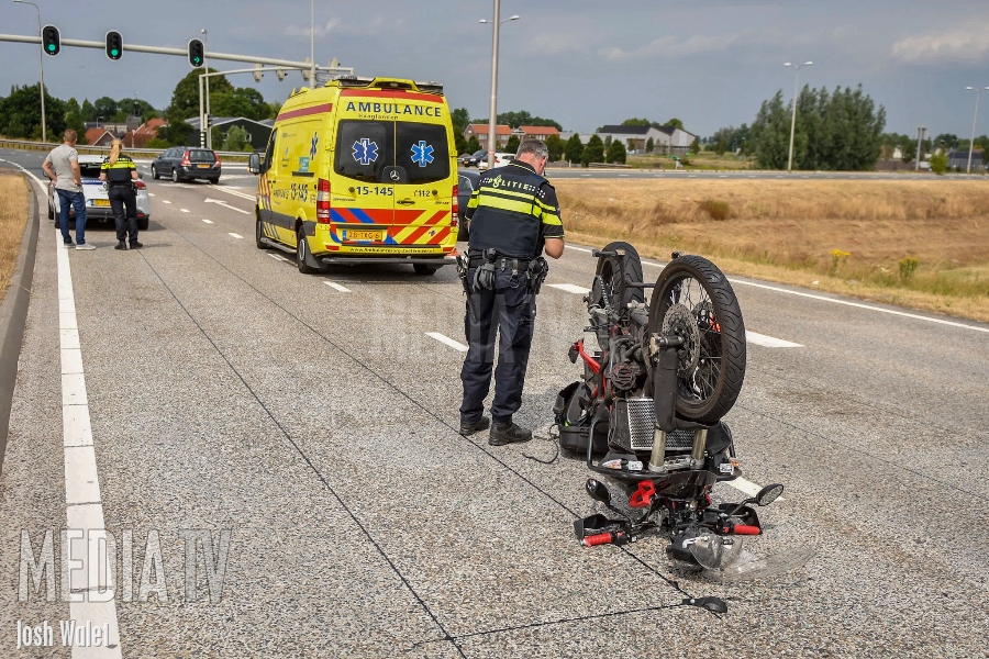 Motorrijder flink gewond bij ongeval op iN207
