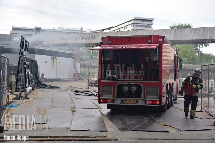 Grote brand treft 10kV station Schiekade Rotterdam (video)