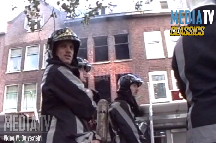 MediaTV Classics (1995): Woning uitgebrand door kluswerkzaamheden Groene Hilledijk Rotterdam (video)