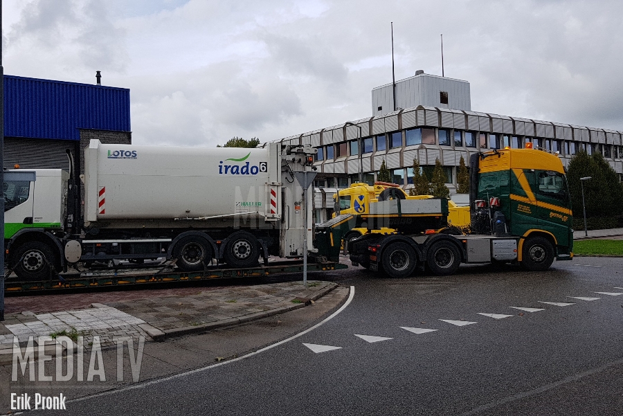 Gestrande vuilniswagen 's-Gravelandseweg Schiedam