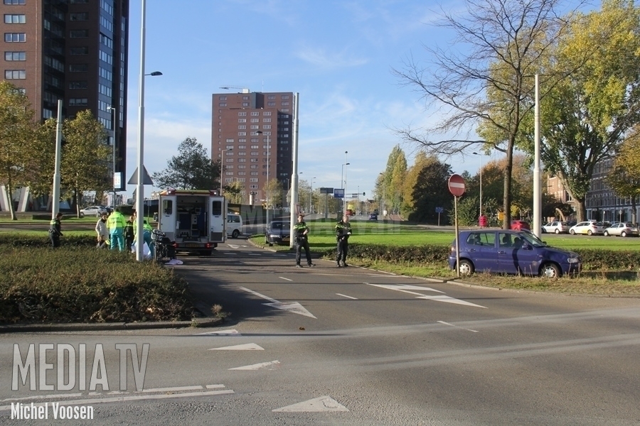 Kind gewond bij aanrijding tussen fiets en auto Rochussenstraat Rotterdam