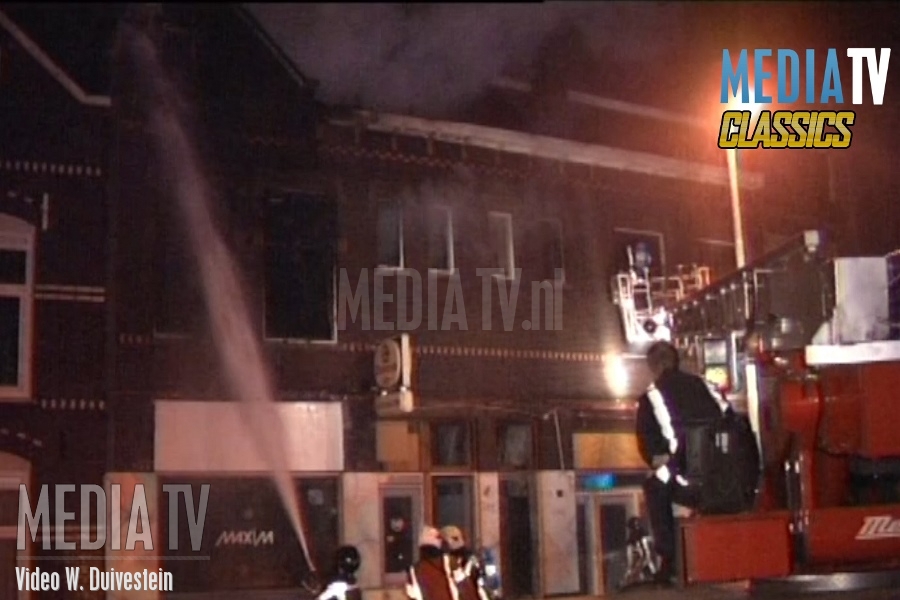 MediaTV Classics(1997): Twee doden bij uitslaande brand Katendrechtse Lagedijk Rotterdam (video)