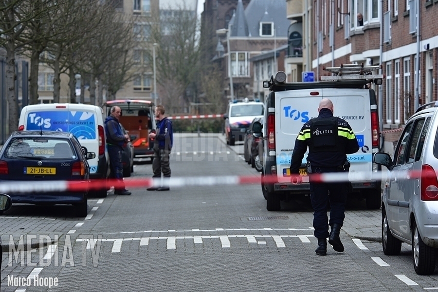 Politie onderzoekt schietpartij Johan Idastraat Rotterdam (video)