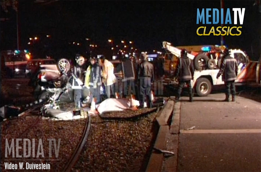 MediaTV Classics: Dode en gewonde bij crash Droogleever Fortuynplein Rotterdam (video)