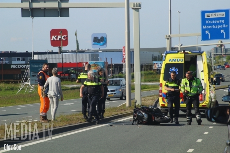 Motorrijder botst achterop auto N209 Bleiswijk