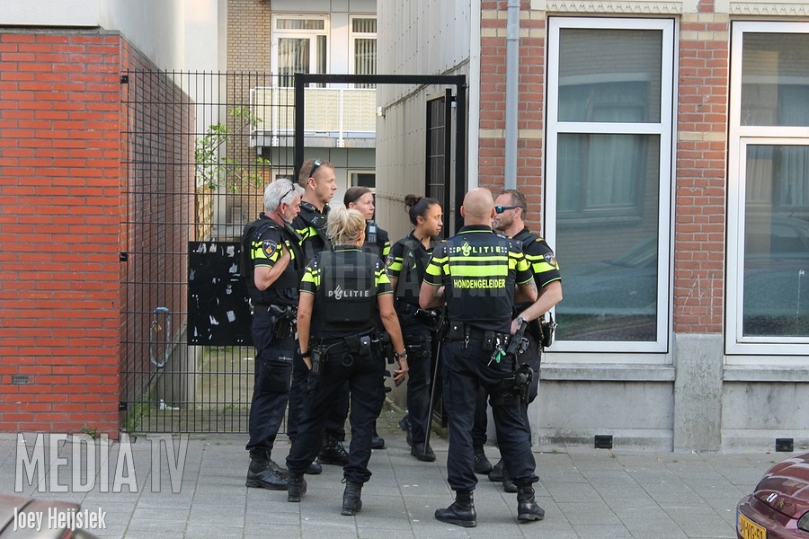Politie onderzoekt melding schietpartij Christiaan de Wetstraat Rotterdam