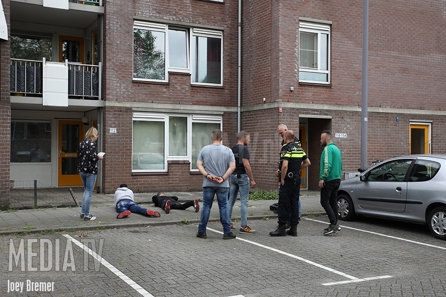 Politie lost waarschuwingsschot bij aanhouding Schollevaartse Dreef Rotterdam