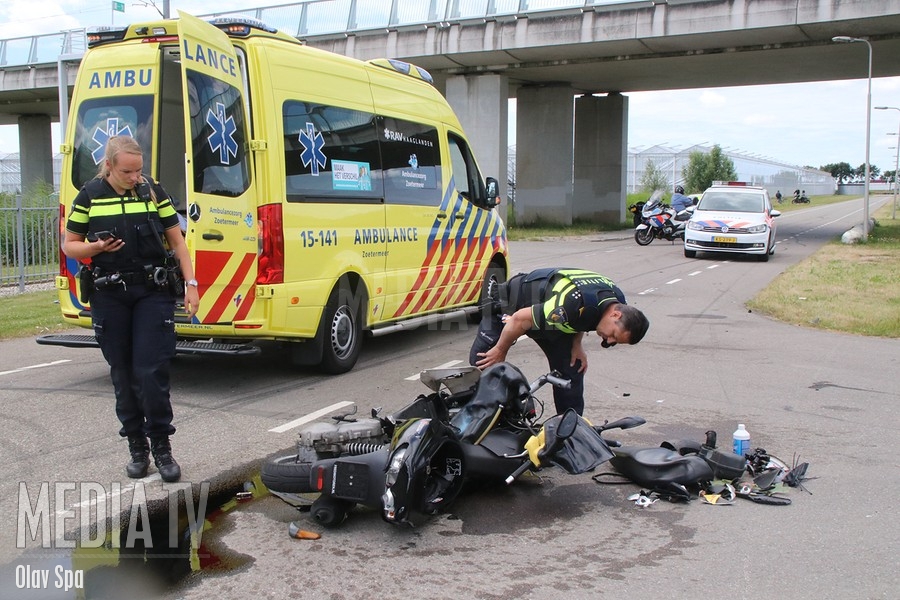 Gewonden bij aanrijding tussen motor en scooter in Bleiswijk